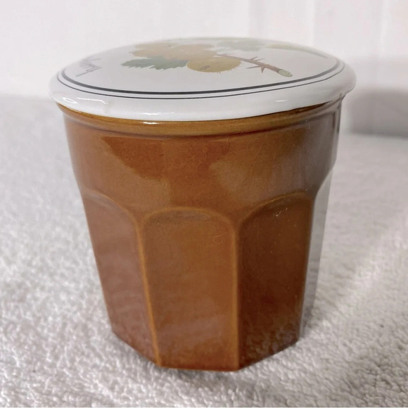 Vintage MCM White Gooseberry 12oz Ceramic Canister Jar Container - Picture 4 of 14